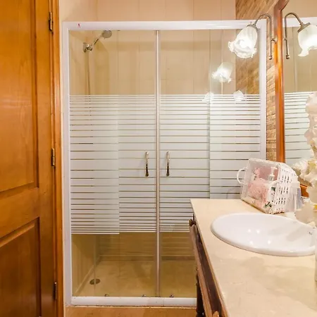 Araujo 111 - Traditional House