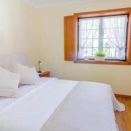 Araujo 111 - Traditional House 度假居