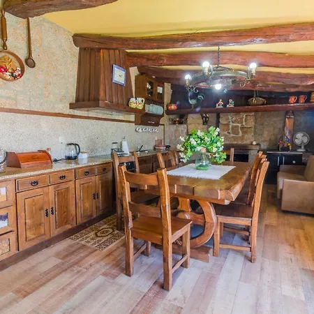 Holiday home Araujo 111 - Traditional House *